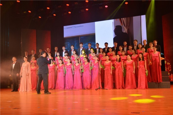 爱华教师合唱团