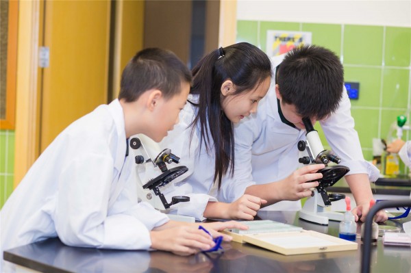 과학실험실 수업장면_副本