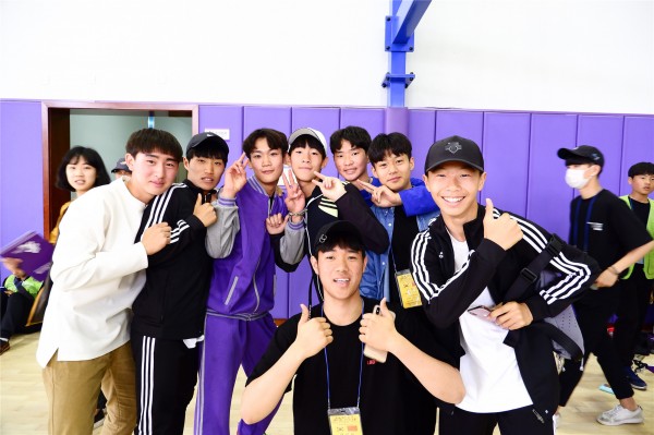 한-중 선남들의 우정과시